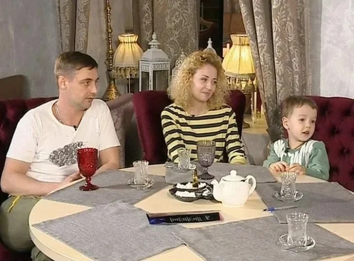 Антон батырев с женой и сыном фото биография
