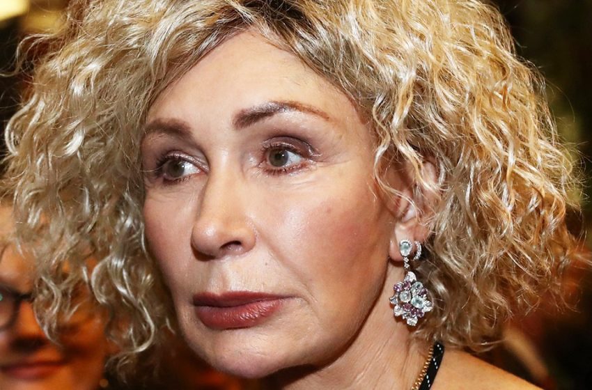 «Как Кощей Бессмертный»: 74-летняя Васильева появилась перед публикой без макияжа