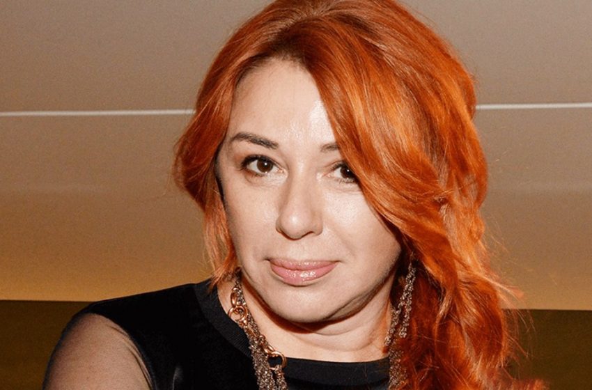  «Может пора притормозить?»: 57-летнюю Алёну Апину пожурили за откровенную фотосъёмку