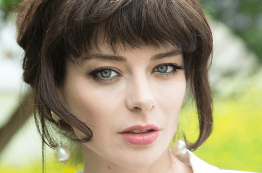«Нет скромности и одежды»: Марина Александрова показала всем фото в ее юные 18 лет