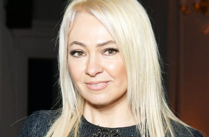 «Я себе цену знаю!»: Яна Рудковская вышла в свет в платье за 40 тысяч евро
