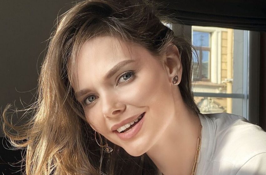 «Такой меня увидел муж»: Боярская без косметики восхитила поклонников натуральной красотой