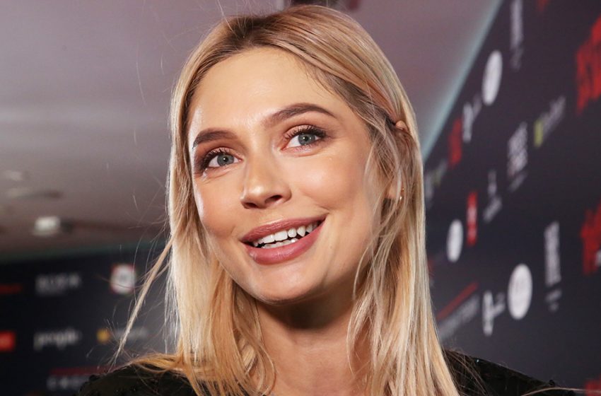 Слишком вульгарно: 39-летняя Рудова надела наряд, словно из «Детского мира»