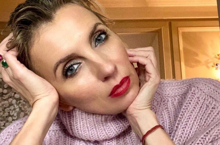 Задрала подол: 54-летняя Бондарчук показала на фото больше, чем нужно