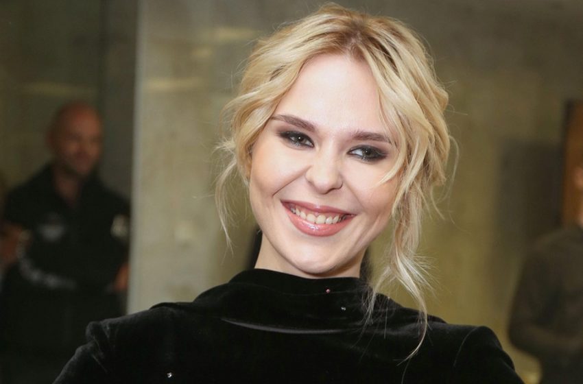 «Испортили красивейшую женщину»: Пелагея разочаровала поклонников своим снимком без макияжа