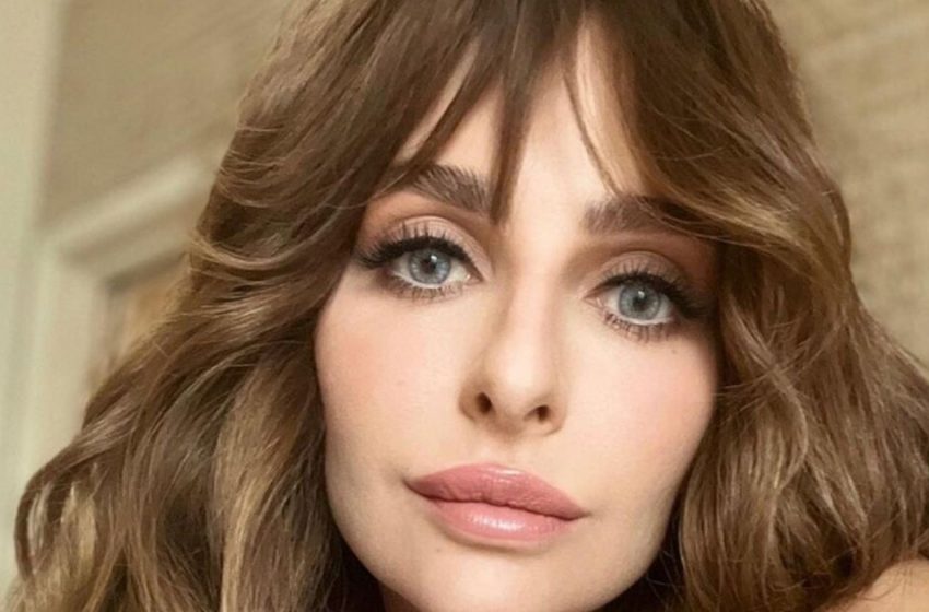 «Меня сняли невыносимо красиво!»: Екатерина Варнава показала прелести, поразив звездных подруг