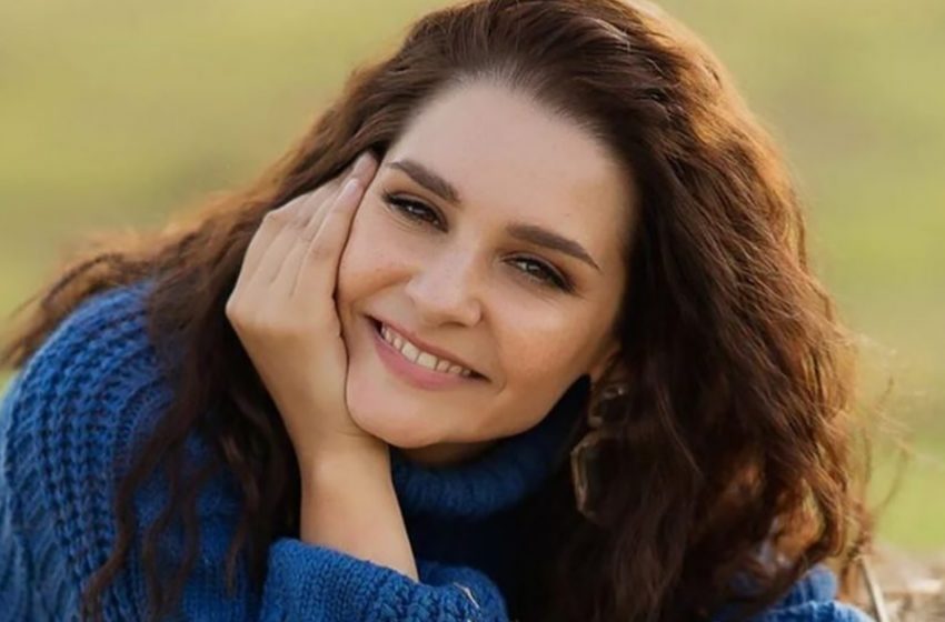 «Седая в тигровом кардигане»: Тарханова разочаровала фанатов сменой имиджа