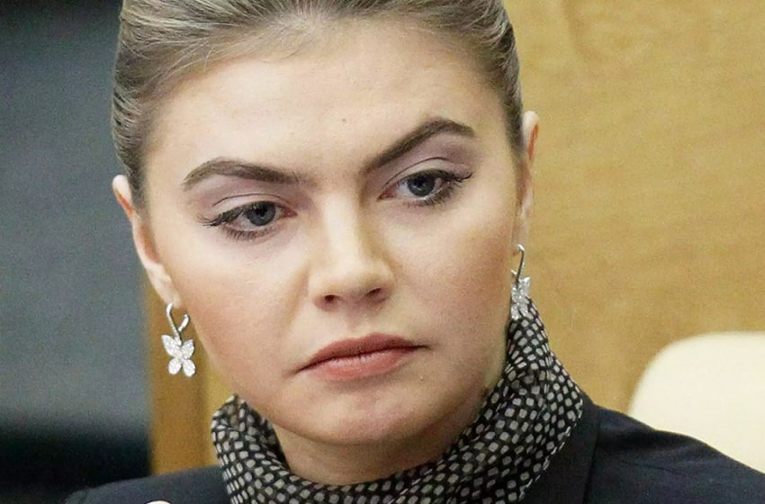 «Непотребный вид»: в Сети раскритиковали Кабаеву за неудачный образ