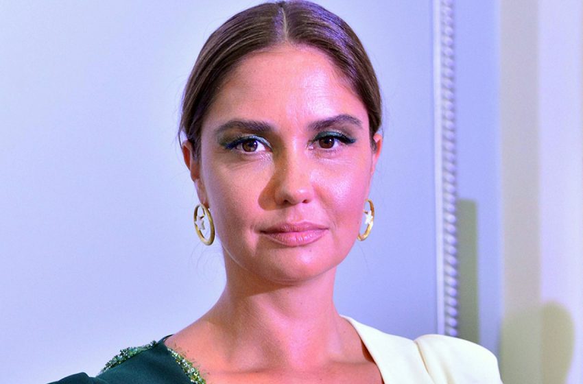 «Агата, ну нельзя быть такой красивой»: Муцениеце в бикини обнажила свой упругий тыл со «сладкими» складками