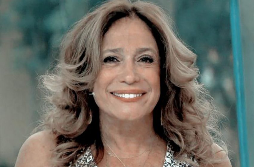  В свои 80 выглядит на все 40. Знаменитая бразильская актриса в коротком красном платье восхитила Сеть