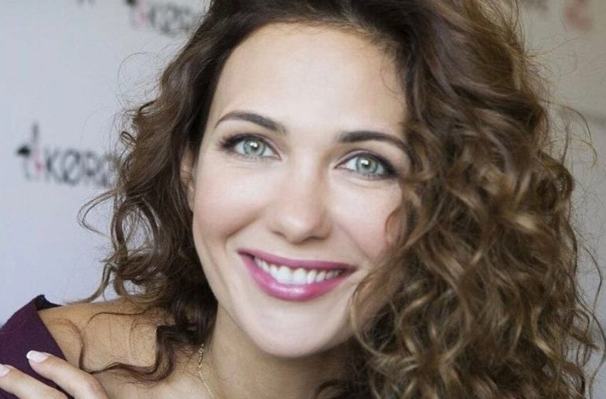 Настоящий пример для подражания. 45-летнюю Климову в откровенном наряде сравнили с Анжелиной Джоли