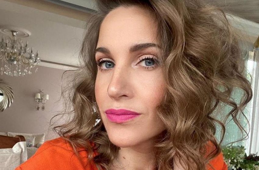 «Что Чумаков в ней нашел?»: Юлия Ковальчук без макияжа собрала колкие комментарии