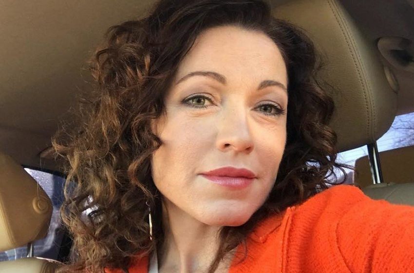  «Живот забыла втянуть»: 52-летняя Хмельницкая очаровала поклонников естественной красотой