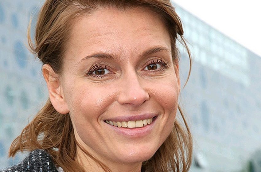 «Почему вы меня ненавидите?»: Толкалина опубликовала фото в невидимом боди, нарвавшись на критику