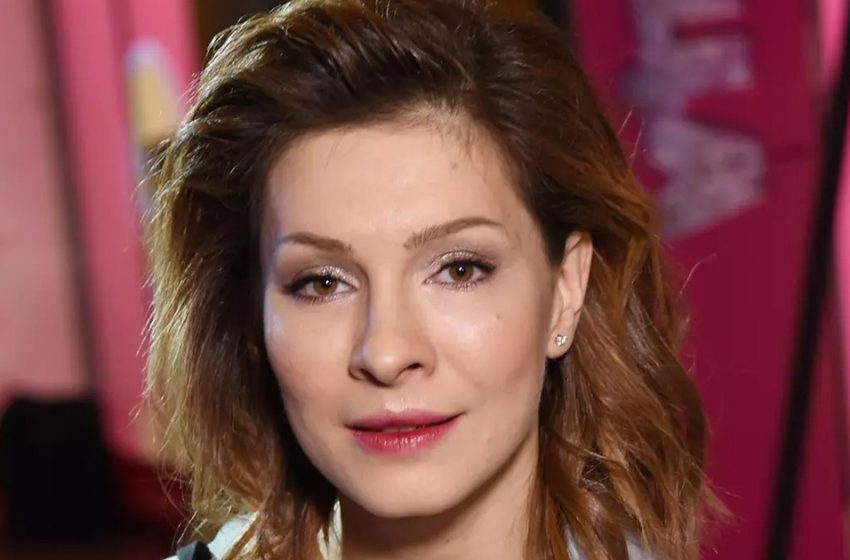 «Ноги-спички»: 44-летняя Елена Подкаминская поразила Сеть своим экстремальным похудением